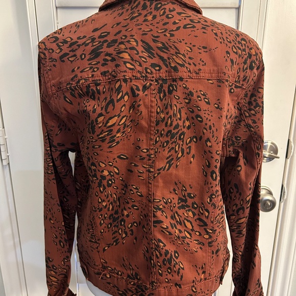 NWT Ella Moss Cheetah Lenna Denim Jacket Size L - Picture 3 of 4